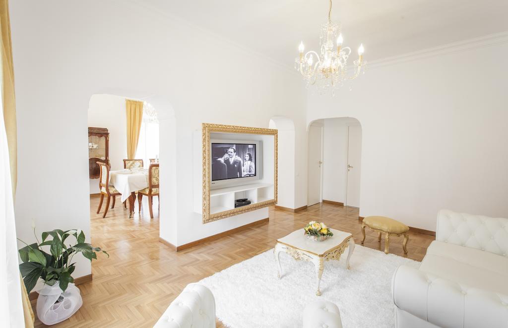 Suite Sarandrea Roma Phòng bức ảnh