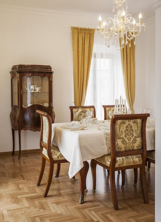 Suite Sarandrea Roma Phòng bức ảnh