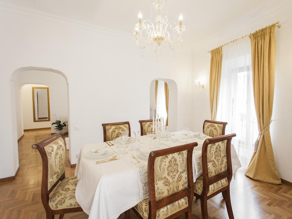 Suite Sarandrea Roma Phòng bức ảnh